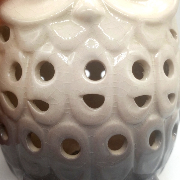 Retro Style Owl Figurine - Picture 3 of 9